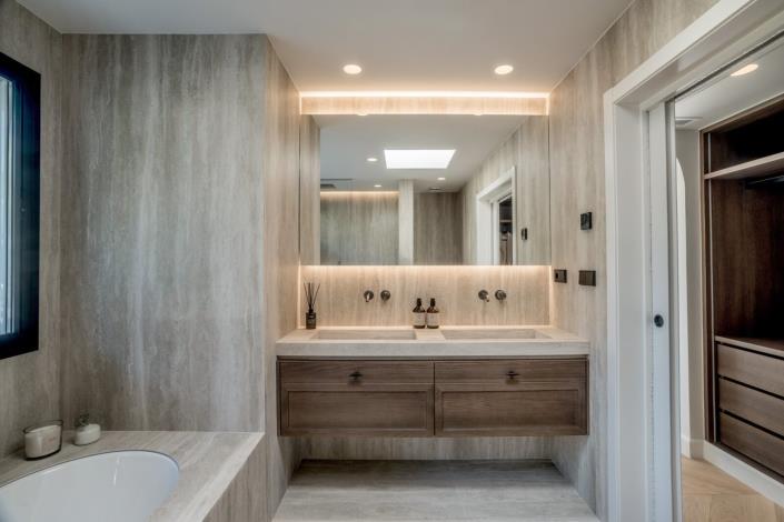 Image No.25-4 Bed Penthouse for sale