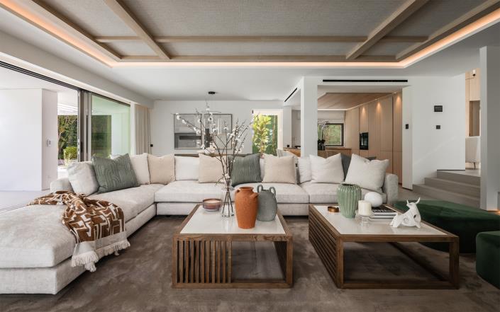 Image No.8-5 Bed Villa for sale