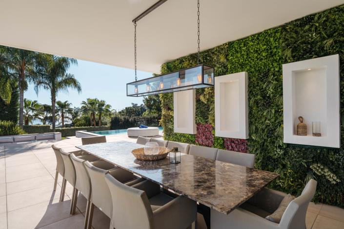 Image No.8-5 Bed Villa for sale