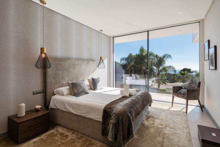 Image No.28-5 Bed Villa for sale