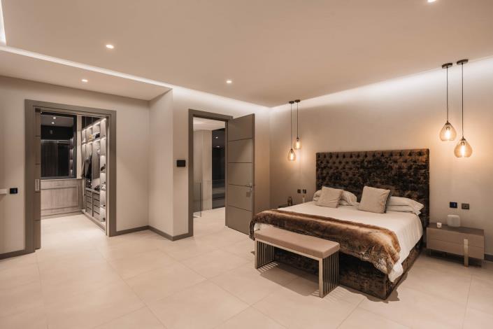 Image No.43-5 Bed Villa for sale