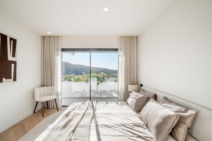 Image No.5-4 Bed Penthouse for sale