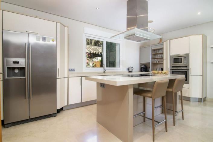 Image No.20-5 Bed Villa for sale