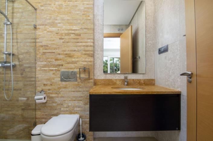 Image No.28-5 Bed Villa for sale