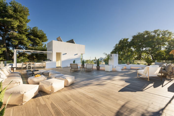 Image No.1-6 Bed Villa / Detached for sale