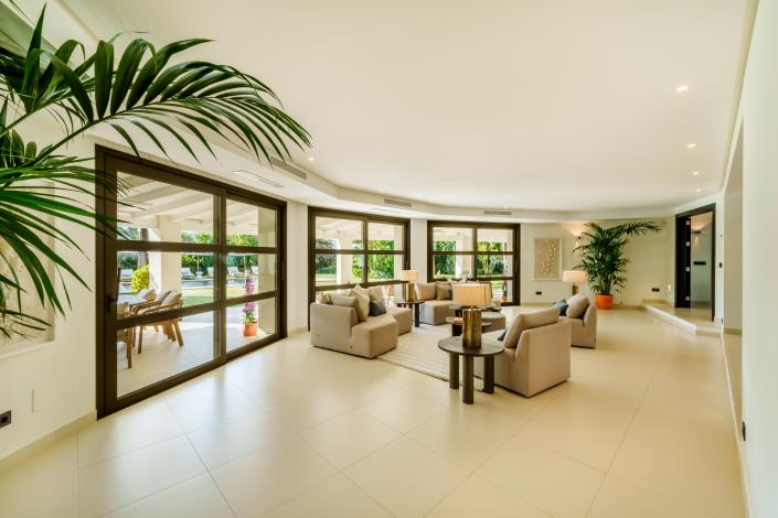 Image No.8-5 Bed Villa for sale