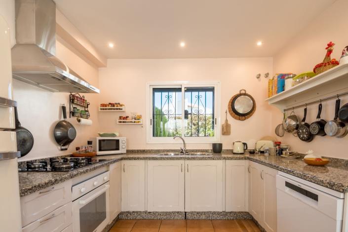 Image No.14-3 Bed Semi-Detached for sale