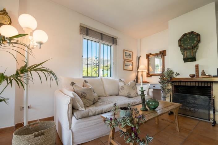 Image No.27-3 Bed Semi-Detached for sale