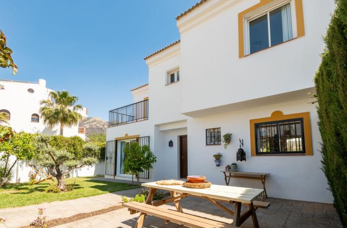 Image No.31-3 Bed Semi-Detached for sale