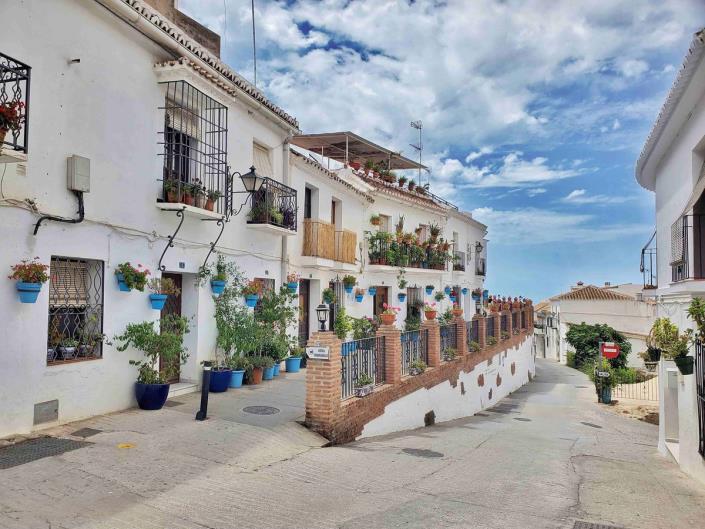 Image No.34-3 Bed Semi-Detached for sale