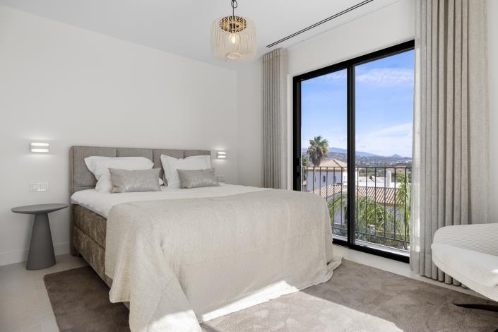 Image No.34-5 Bed Villa for sale