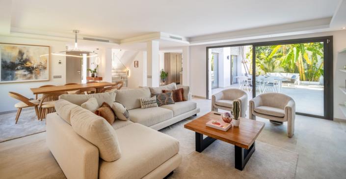 Image No.8-5 Bed Villa for sale