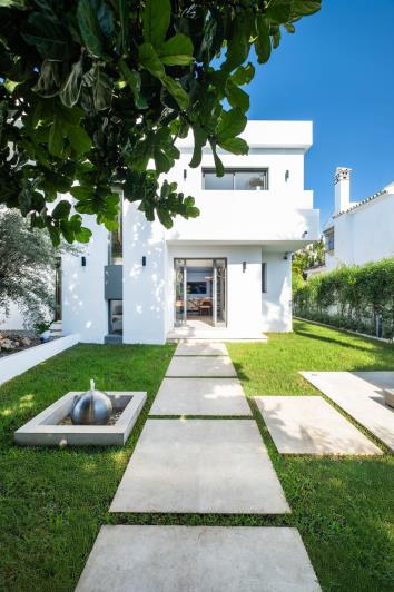 Image No.33-5 Bed Villa for sale