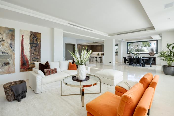 Image No.9-5 Bed Villa for sale