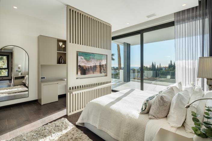 Image No.30-5 Bed Villa for sale