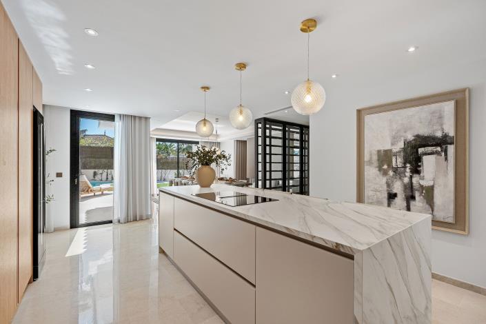 Image No.21-5 Bed Villa for sale