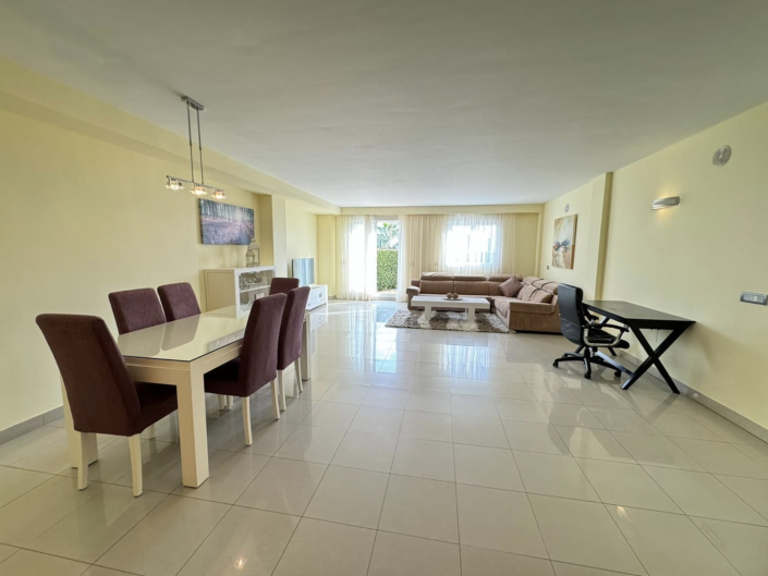 Image No.11-3 Bed Townhouse for sale