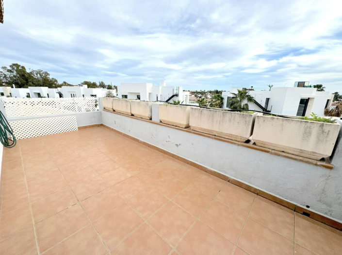 Image No.2-3 Bed Townhouse for sale