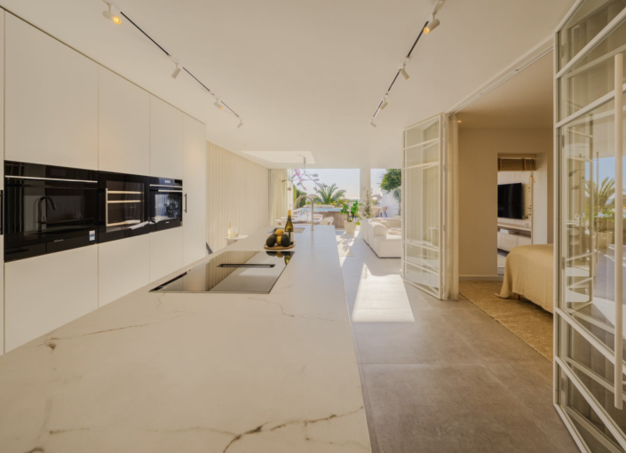 Image No.9-3 Bed Apartment for sale