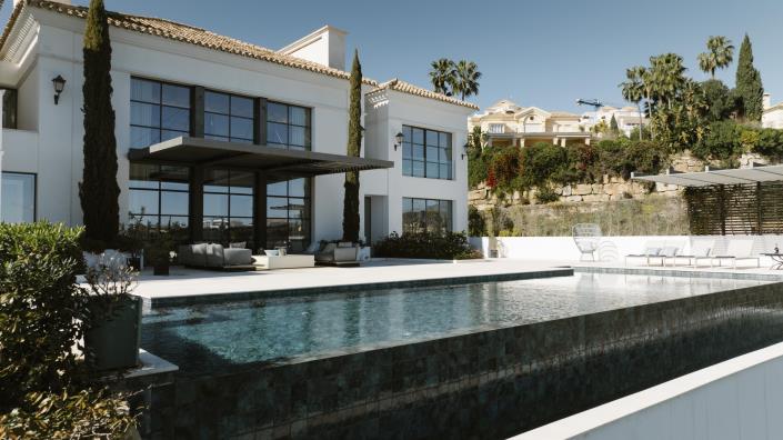 Image No.4-6 Bed Villa for sale