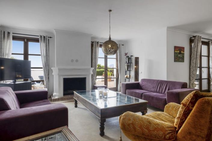 Image No.6-4 Bed Villa / Detached for sale