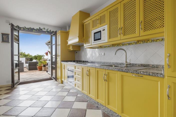 Image No.23-4 Bed Villa / Detached for sale