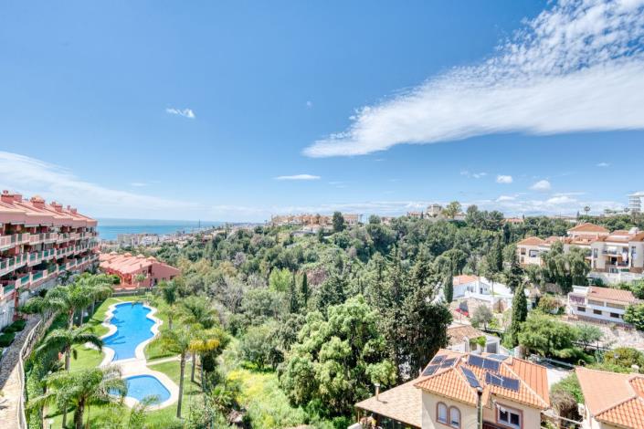 Image No.1-3 Bed Villa for sale