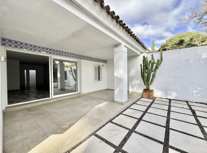 Image No.11-3 Bed Semi-Detached for sale