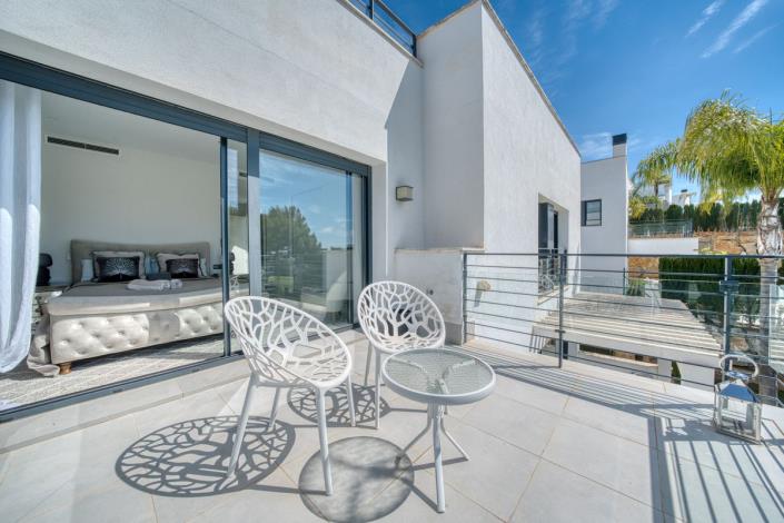 Image No.29-4 Bed Villa for sale