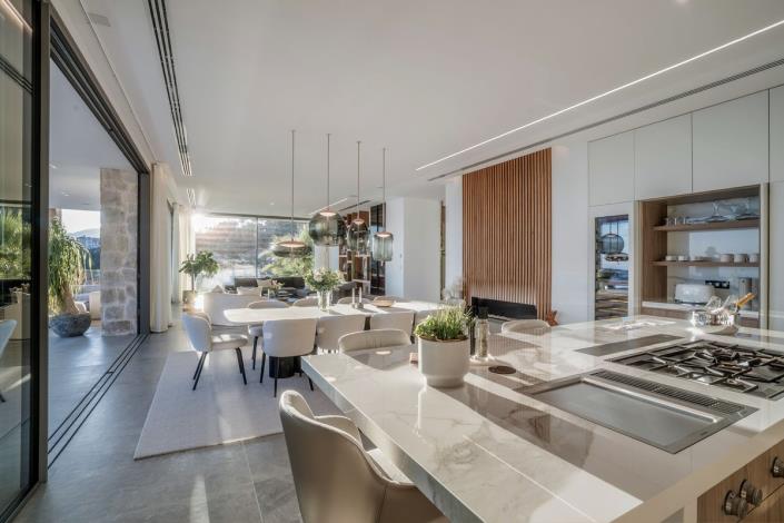 Image No.44-6 Bed Villa for sale