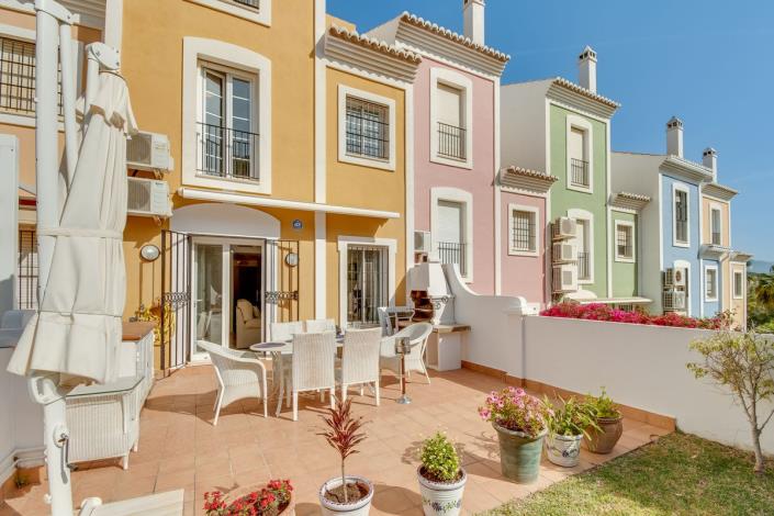 Image No.14-3 Bed Townhouse for sale