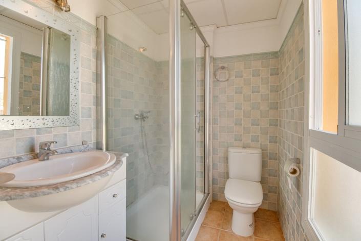 Image No.19-3 Bed Townhouse for sale