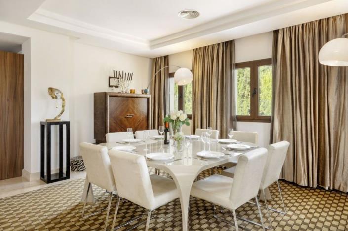 Image No.8-6 Bed Villa for sale