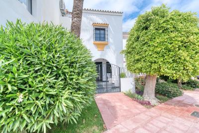 2-5bd7b9d04b45e33852eaf0ec6670150d