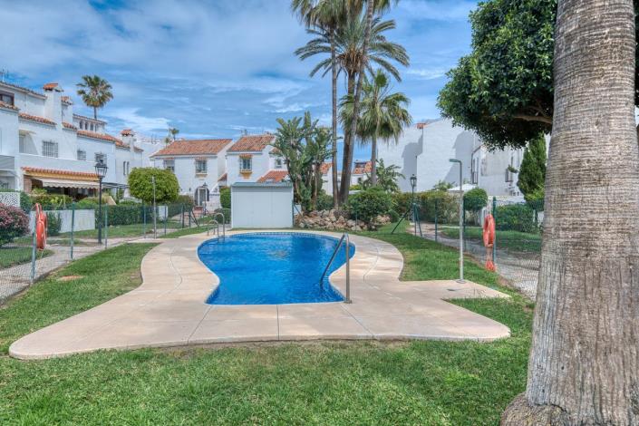 Image No.7-4 Bed Townhouse for sale