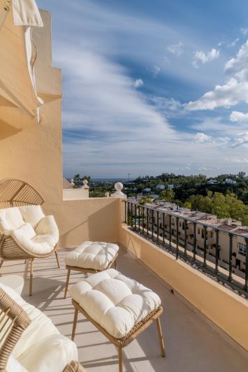 Image No.19-3 Bed Townhouse for sale