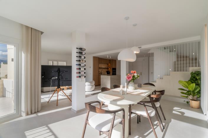 Image No.23-3 Bed Townhouse for sale