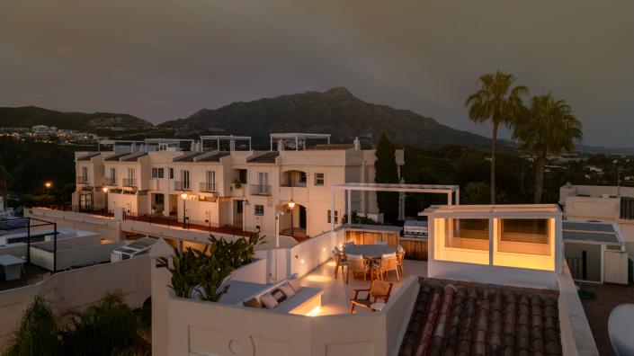 Image No.42-3 Bed Townhouse for sale