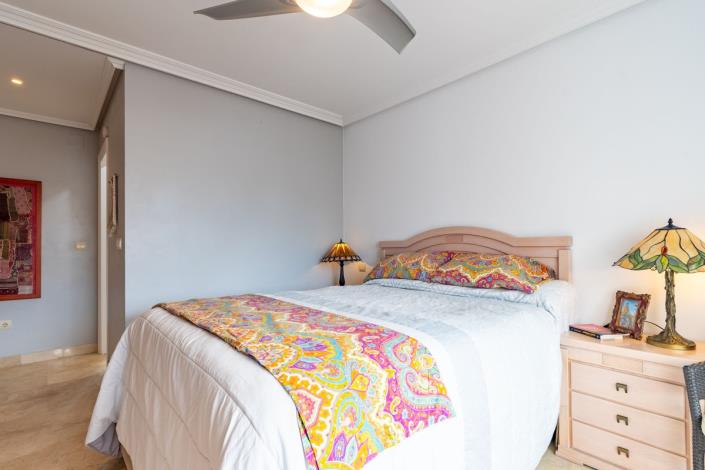 Image No.27-3 Bed Apartment for sale