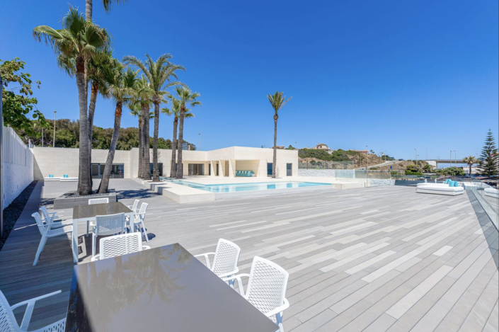 Image No.5-4 Bed Villa / Detached for sale