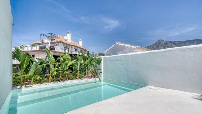 Image No.3-4 Bed Townhouse for sale