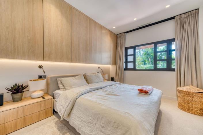 Image No.42-4 Bed Townhouse for sale