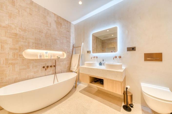 Image No.43-4 Bed Townhouse for sale