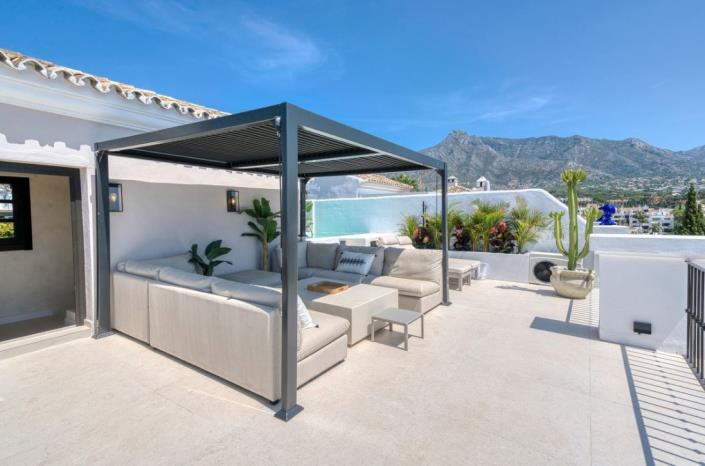 Image No.54-4 Bed Townhouse for sale