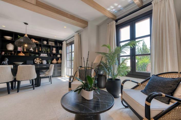 Image No.61-4 Bed Townhouse for sale