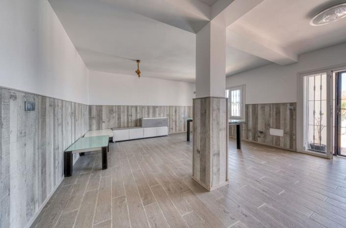 Image No.36-5 Bed Villa for sale