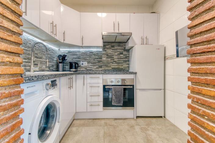 Image No.17-2 Bed Apartment for sale