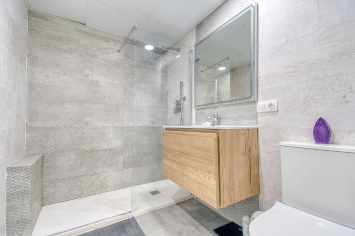 Image No.26-2 Bed Apartment for sale