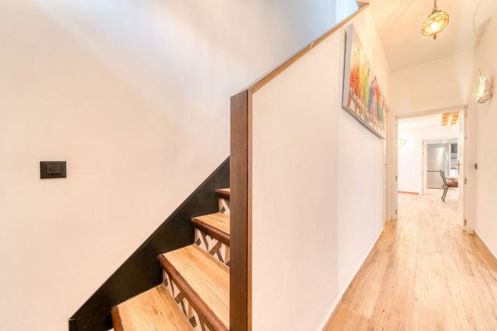 Image No.12-2 Bed Townhouse for sale