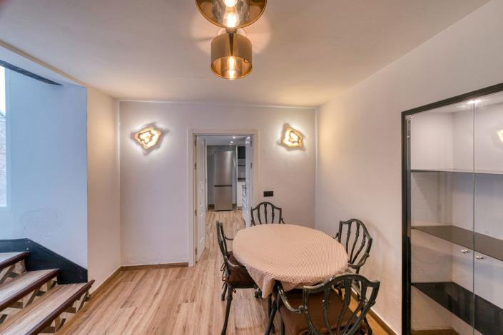 Image No.22-2 Bed Townhouse for sale